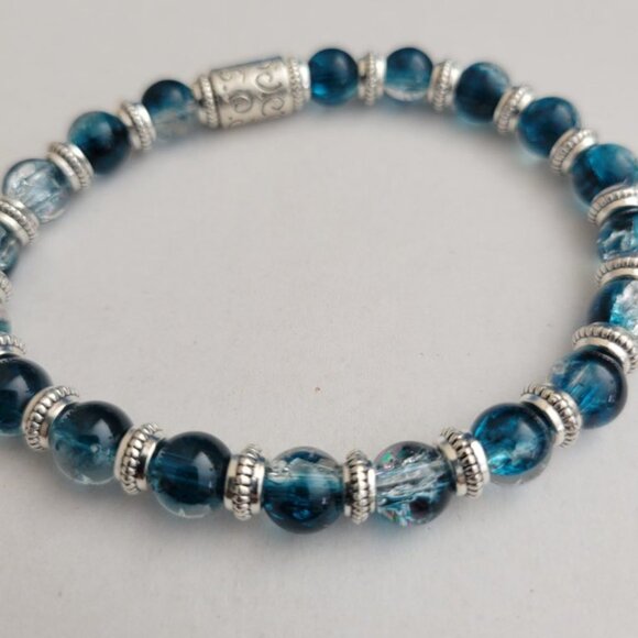 NWT Mens Blue And Silver Crackle Glass Bead Stretch Bracelet Exclusive S/M, L/XL - Picture 8 of 10